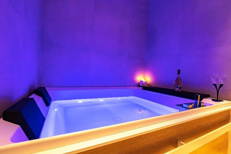 Elite Accommodations&Hydromassage Pool Reggio de Calabre Extérieur photo